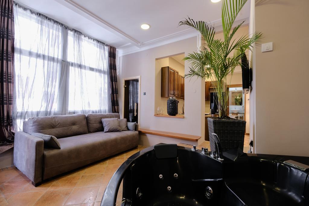 Ben Akiba Luxury Suites Белград Екстер'єр фото